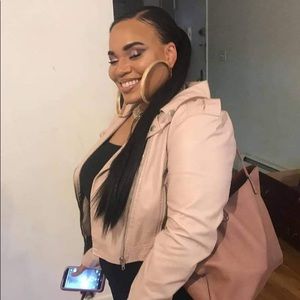 Meet your Posher, Veronica